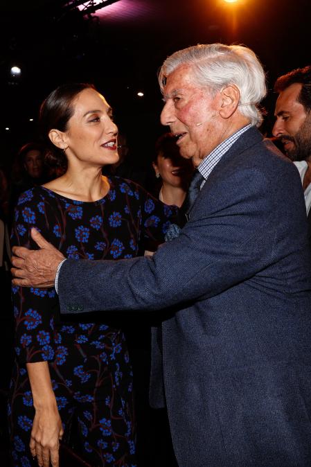 Mario Vargas Llosa con Tamara Falcó en 2019.