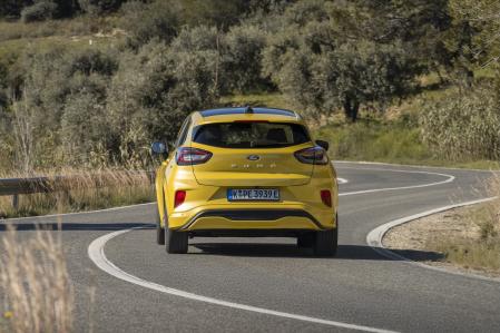 La batería de 43 kWh puede cargar a 100 kW y recuperar el 80% en 23 minutos 