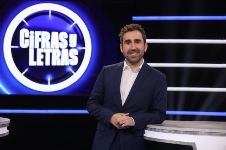 El presentador vasco seguirá con 'Cifras y letras'
