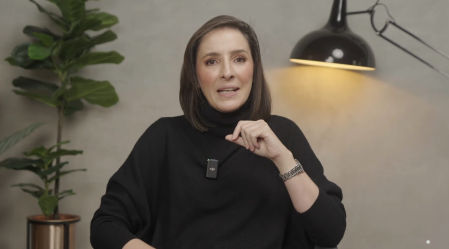 La dermatóloga Pilar Ochoa habla sobre la rutina de skincare de las coreanas en su canal de Youtube