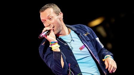 Chris Martin, de Coldplay, revela que sufre depresión y explica los recursos que usa para combatirla