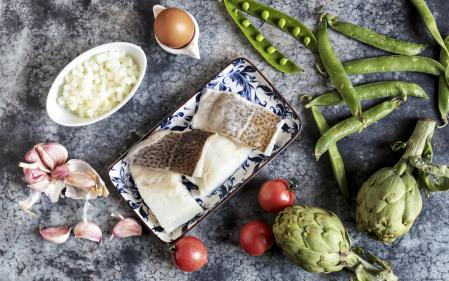 Ingredientes para preparar bacalao de Cuaresma