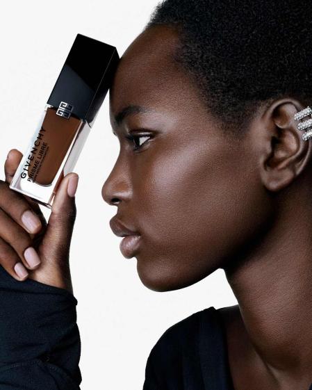 Prisme Libre Glow Serum Foundation (58 euros), de Givenchy