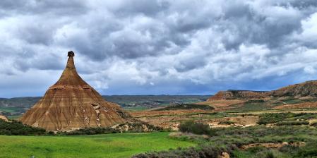 Esplendor primaveral en las Bardenas Reales.