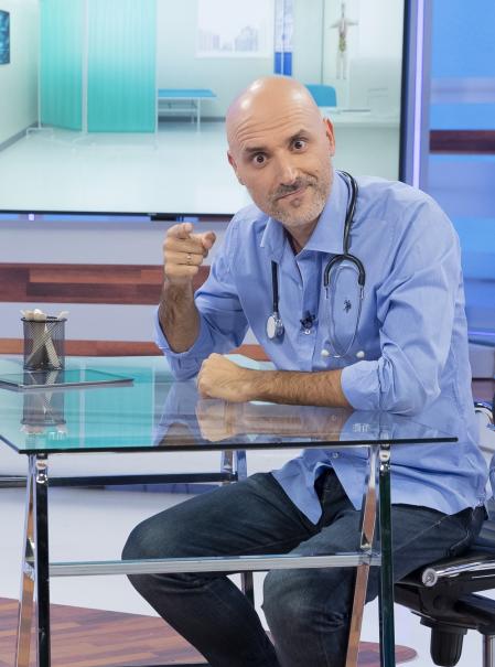 Fernando ha aparecido varias veces en televisión y radio