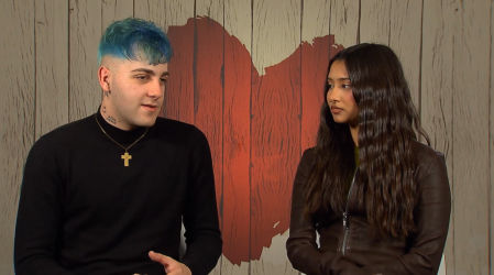 La rapera BB Trickz y Guxo en 'First Dates'