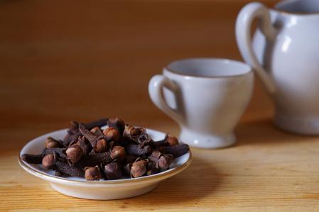 Infusión con clavos de olor.
