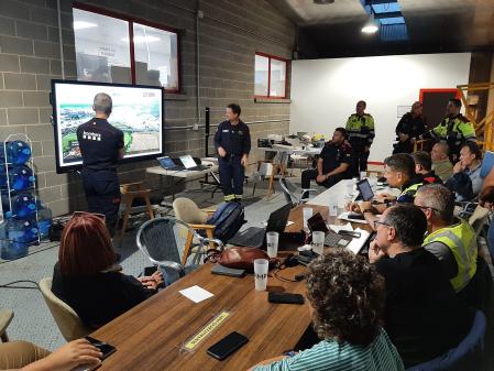 Reunión en el Centro de Coordinación Avanzado