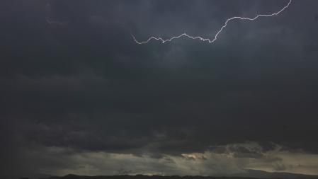 Tormenta primaveral en Manlleu.