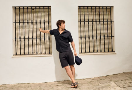 Camisa de manga corta y bermudas, con Nacho Aragón