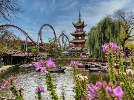 El parque de atracciones de Tivoli es uno de los más antiguos del mundo