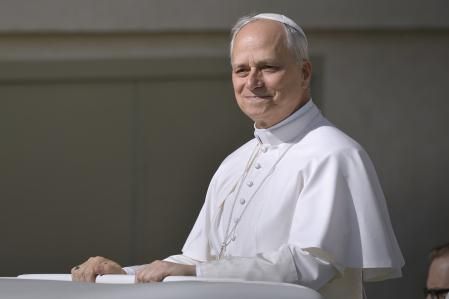 El papa León XIV en la plaza San Pedro, Ciudad del Vaticano.&nbsp;