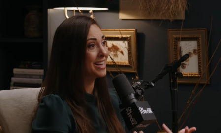 Vanessa Van Edwards, experta en lenguaje corporal y autora de éxito, en el podcast de Jay Shetty.