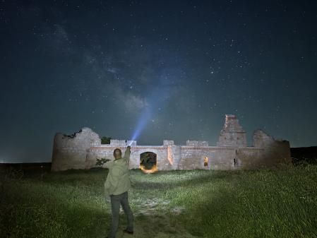 Hay móviles capaces de obtener resultados espectaculares en plena noche.