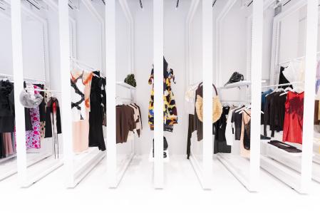 La tienda física de Trent, un espacio que alberga 470 m² distribuidos en cuatro zonas que aguardan más de 30 marcas y firmas de moda