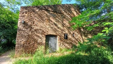 Antiguo molino de la Riera de Mura.
