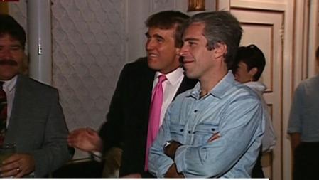 Donal Trump de fiesta con Jeffrey Epstein en 1992
