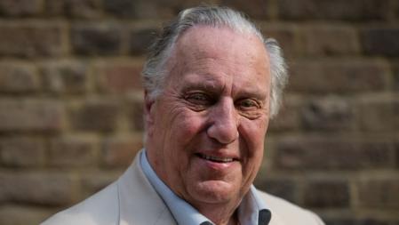 El escritor&nbsp;Frederick Forsyth&nbsp;