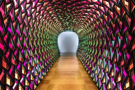 'Tunnel for unfolding time', de Olafur Eliasson, en el Centro de Arte Hortensia Herrero