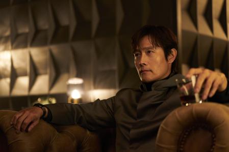 Lee Byung-hun, el antagonista de la temporada como el Líder.
