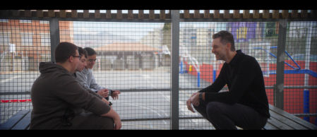 Pau Gasol, con Oier (en primer plano) y sus amigosm en una secuencia del documental&nbsp;'Obesidad infantil. La pandemia ignorada'&nbsp;