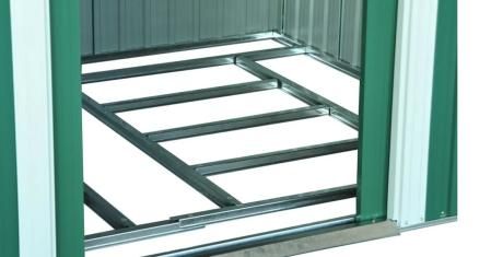 Requiere de un suelo extra para proteger lo que guardes de la humedad