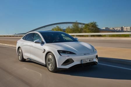 A la larga, un coche eléctrico contamina mucho menos que uno de gasolina o diésel&nbsp;