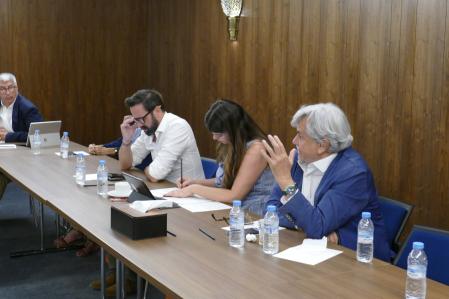 Arriba, Jordi Cabrafiga (Leitat Technological Center), Arantxa Calvera (directora Agència Catalana de Turisme) e Ildefonso García Serena (consejero delegado de GRM)