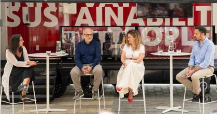 Tecnología. Los participantes destacaron la transformación de la movilidad urbana con los avances en conectividad e inteligencia artificial.