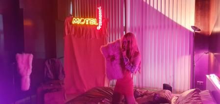 'The Black Stage', una de las obras de la compañía.