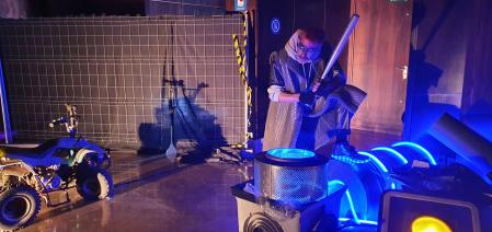 'The Black Stage', una de las obras de la compañía.