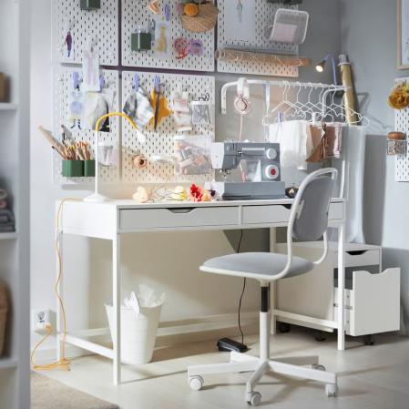 Escritorio ALEX de IKEA