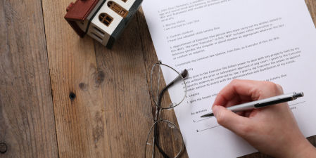 Este documento evita elucubraciones.