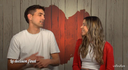 Carlos y Alba en 'First Dates'