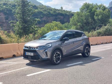 Las mejoras mecánicas introducidas en el ASX HEV se traducen en un rendimiento superior y en una superior capacidad de aceleración