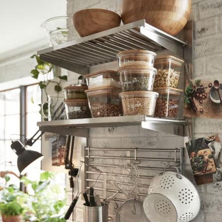 Riel con baldas de rejilla KUNGSFORS.