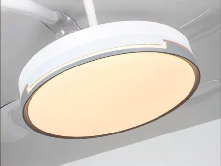 El ventilador funciona como lámpara con varios modos de iluminación.