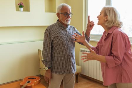 Las relaciones de pareja pueden ser dañiinas a cualquier edad.&nbsp;