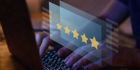 Fiarse a pies juntillas de las reseñas digitales puede tener consecuencias.