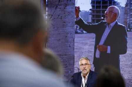 El Director General del Roig Arena, Víctor Sendra, este martes durante la presentación del Roig Arena en la que se han proyectado imágenes del inicio y obras de construcción&nbsp;