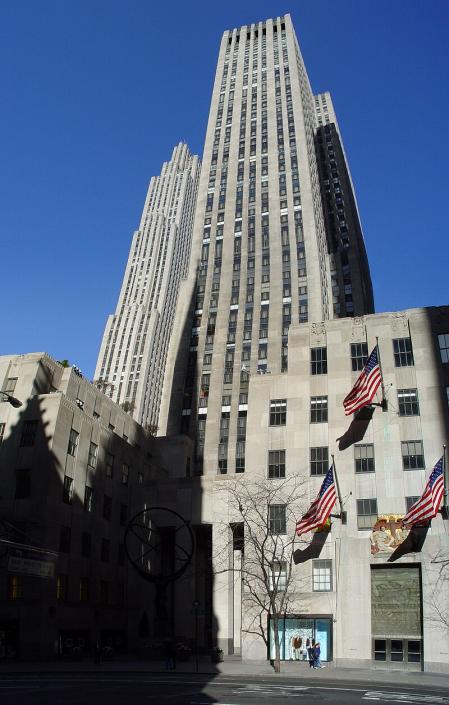 La BSC operaba desde los pisos 35 y 36 del Edificio Internacional, Rockefeller Center, Nueva York durante la Segunda Guerra Mundial