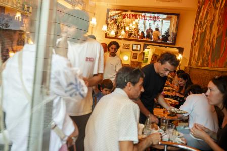 El ambiente el pasado miércoles, cuando estábamos a una semana justa de la reapertura, el próximo miércoles. Foto: Joan Mateu Parra