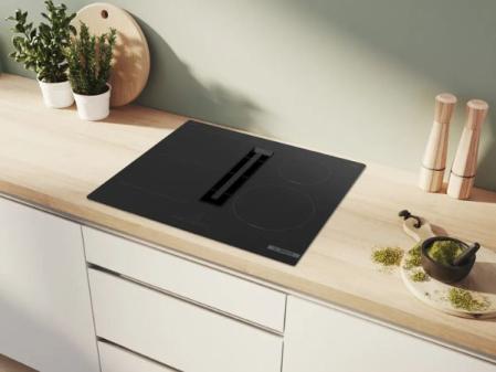 Placa de inducción con extractor integrado Serie 4 de Bosch.