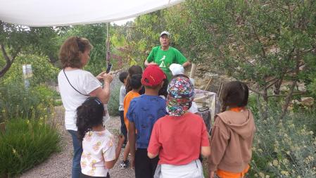 Marià, durante una visita escolar.