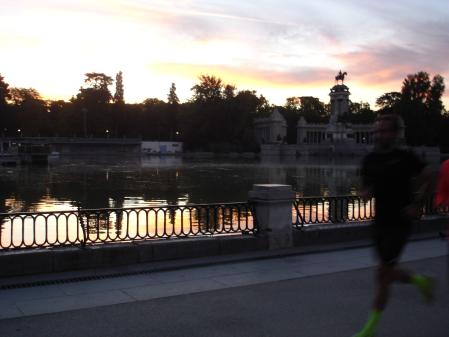 Amanecer en El Retiro.