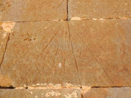 Uno de los relojes solares que buscamos.