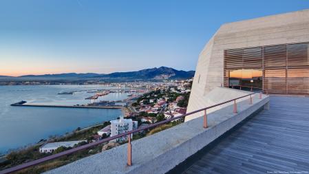 Desde lo alto del castillo de la Trinitat las vistas son espectaculares