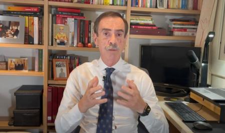 Santiago Ávila en uno de sus vídeos