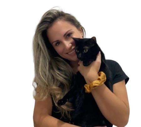 Anabel Pérez, veterinaria licenciada por la Universidad Cardenal Herrera CEU de Valencia