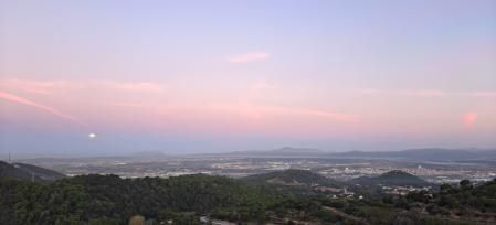 La Luna del Cazador vista desde Sant Fost de Campsentelles.